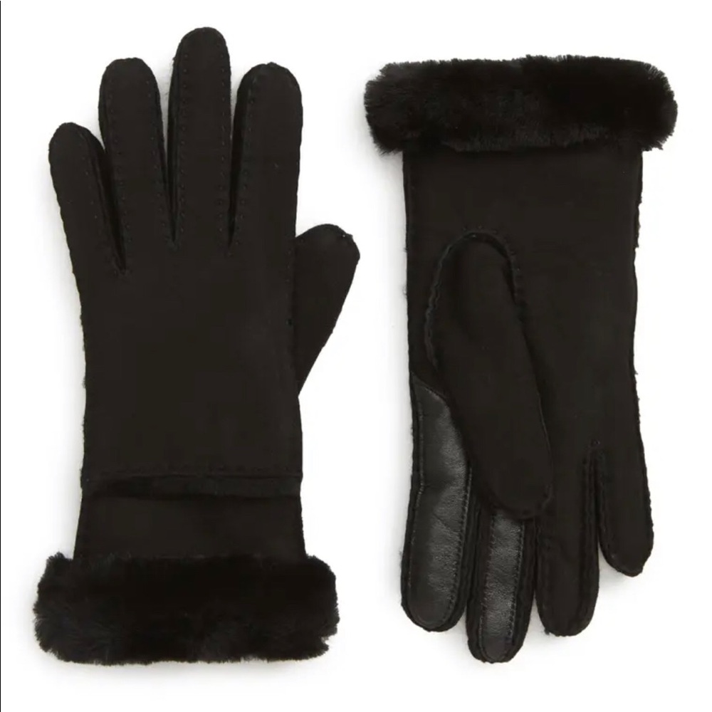 UGG Women’s Black Seamed Tech Glove- Size Small